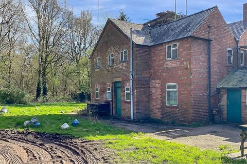 Stapleford Lane, Coddington, Newark 3 bed semi