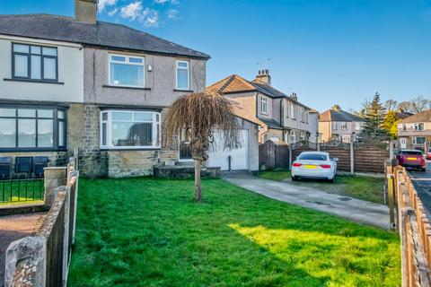 Althorpe Grove, Idle, Bradford, BD10 3 bed semi