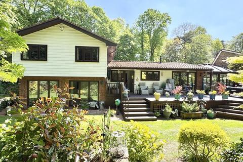 Lake Road, Camberley GU16 4 bed detached house for sale