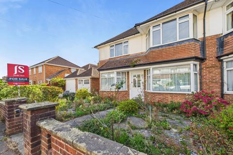 Chesham Close, Goring by Sea... 2 bed ground floor flat for sale