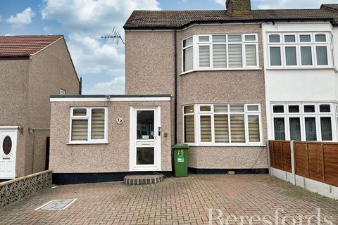 Norman Road, Hornchurch, RM11 3 bed end of terrace house for sale