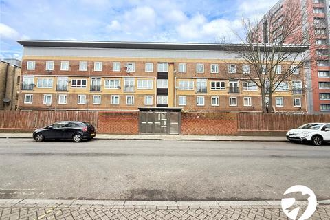 Lubbock Street, London, SE14 3 bed flat for sale