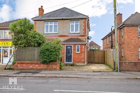 Wimborne Road, Moordown, BH9 3 bed detached house for sale