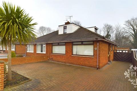 Regency Avenue, Normanby, TS6 0QH 2 bed semi