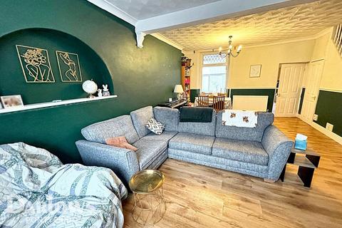 Robert Street, Pontypridd 4 bed end of terrace house for sale