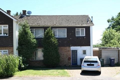 Raebarn Gardens, Arkley, Barnet, EN5 2 bed semi