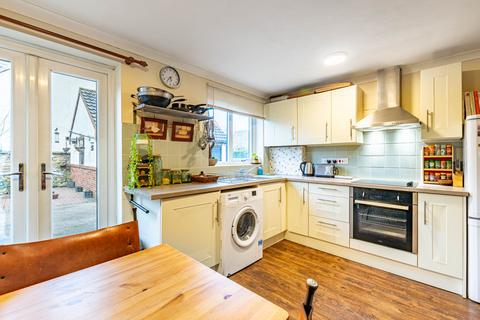 Church Fenton LS24 3 bed terraced house for sale