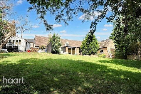 The High Street, Witcham 4 bed cottage for sale