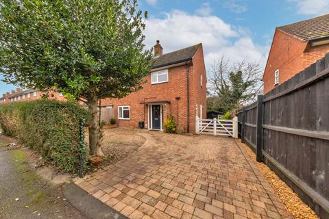 Ashwell Street, Baldock SG7 3 bed semi