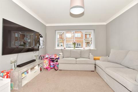 Meadow View, Lydd, Romney Marsh, Kent 3 bed semi
