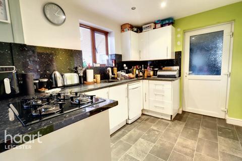 Trenant Road, Leicester 3 bed end of terrace house for sale