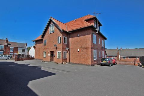 Marhill Road, Nottingham NG4 2 bed flat for sale