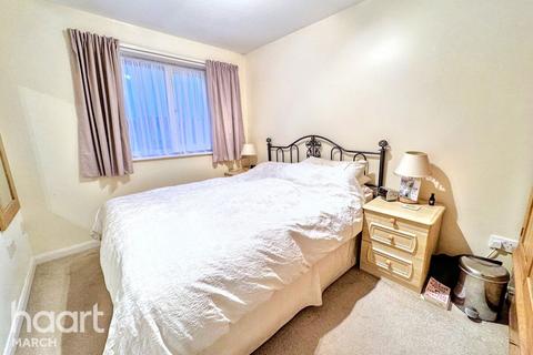 Annabelle Avenue, Manea 3 bed terraced house for sale