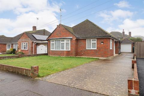 Cootes Avenue, Horsham 3 bed detached bungalow for sale