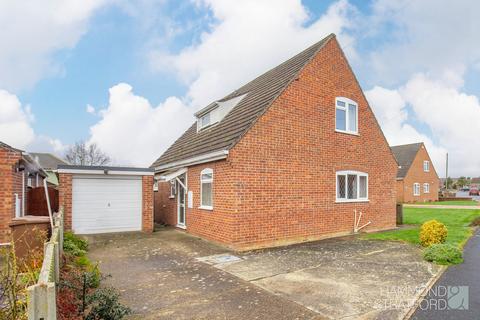 Edenside Drive, Attleborough 3 bed chalet for sale