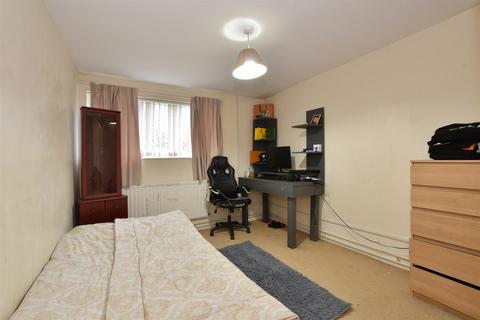 Falstones, Basildon, Essex 2 bed apartment for sale