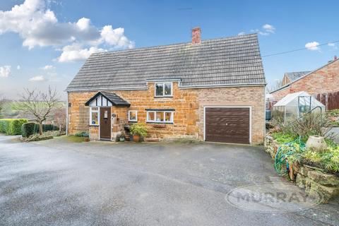 Walnut Close, Bisbrooke LE15 3 bed cottage for sale