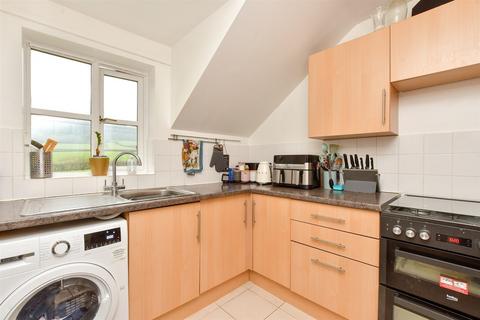 Warwick Close, Holmwood, Dorking, Surrey 1 bed flat for sale