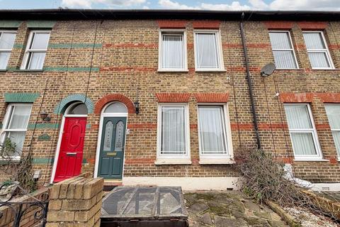 3 Kyme Road, Hornchurch, Essex, RM11 1AD 5 bed terraced house for sale