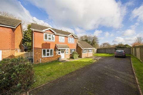 Rocks Close, East Malling ME19 4 bed detached house for sale
