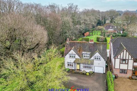 Shenfield Gardens, Hutton, Brentwood 4 bed detached house for sale