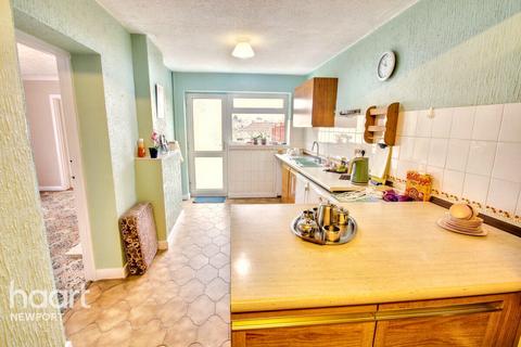 Wavell Drive, Newport 3 bed semi