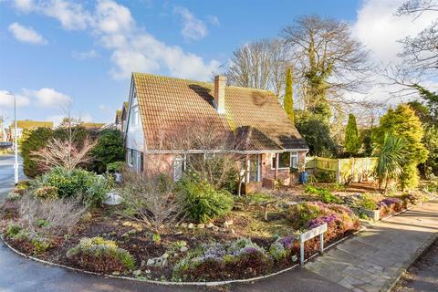 Harrow Dene, Broadstairs, Kent 2 bed detached house for sale