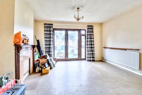 Wedlake Close, Hornchurch 3 bed end of terrace house for sale