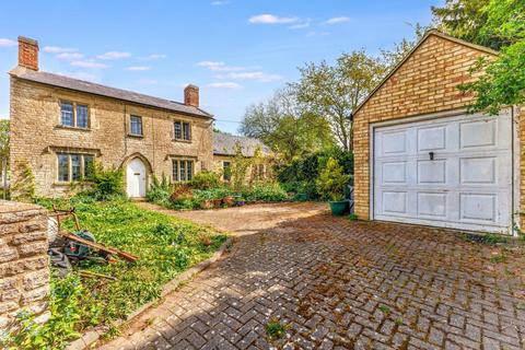 Evans Lane, Kidlington 4 bed detached house for sale