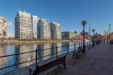 NV Buildings, 98 The Quays, Salford... 2 bed flat for sale