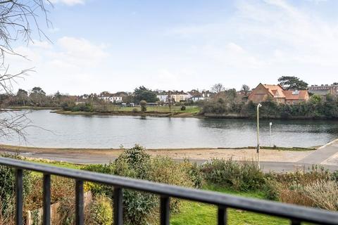 Little Anglesey Road, Gosport PO12 4 bed detached house for sale