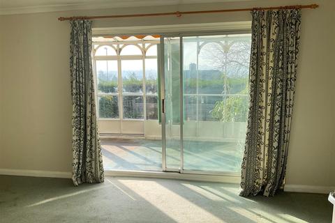 Glebelands, Pulborough, West Sussex 3 bed link detached house for sale