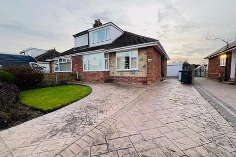 Chesham Drive, Preston PR4 3 bed semi
