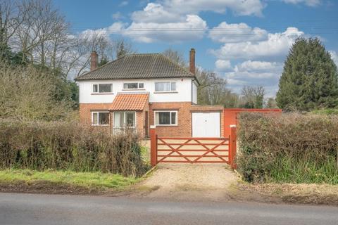 Tacolneston 4 bed detached house for sale