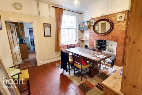 Aylestone Road, Leicester 3 bed terraced house for sale