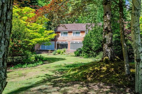 Eden Vale, East Grinstead RH19 4 bed detached house for sale