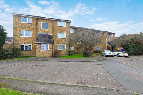 Droveway, Loughton 1 bed apartment for sale