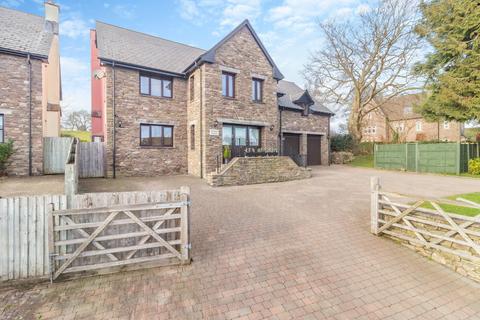 Llanvihangel Crucorney, Abergavenny 5 bed detached house for sale