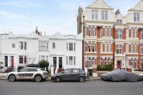 Osborne Villas, Hove, BN3 3 bed maisonette for sale