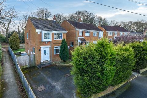 Raynel Drive, Ireland Wood, Leeds, LS16 3 bed detached house for sale