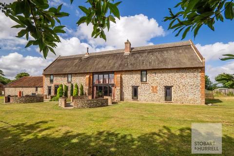 Grove Road, Norwich NR12 5 bed barn conversion for sale