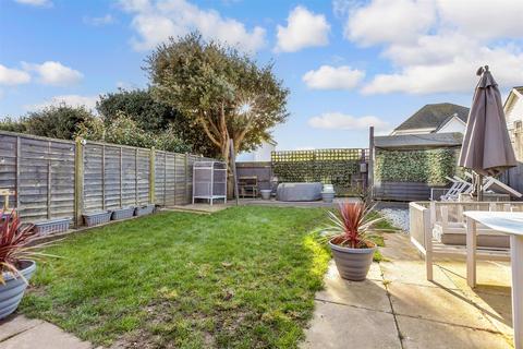 Fox Road, Deal, Kent 3 bed semi