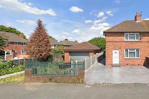 Higgins Avenue, Bilston WV14 3 bed semi