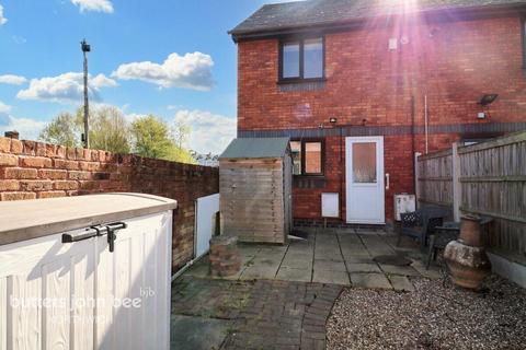 London Road, Northwich 2 bed semi