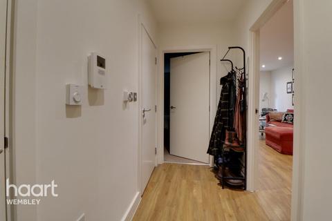 Alperton 1 bed apartment for sale