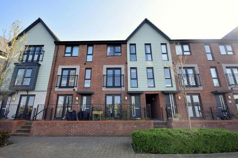 47 Rhodfa Cambo, Barry, CF62 5BS 4 bed townhouse for sale