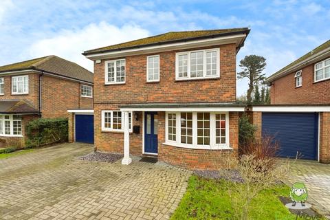 Wykeham Drive, Basingstoke... 4 bed detached house for sale