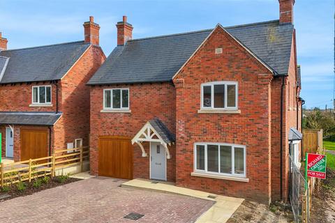 Long Street, Hanslope, Milton Keynes 4 bed detached house for sale