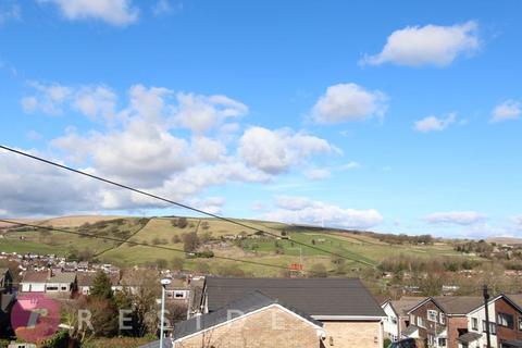 Brooks End, Rochdale OL11 3 bed semi