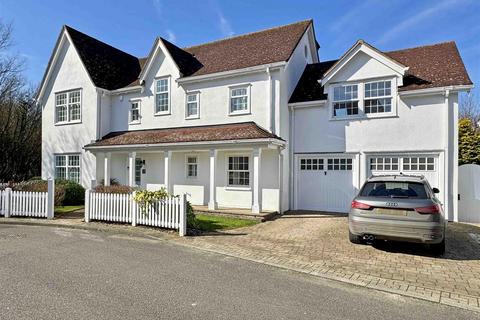 Petworth Close, Great Notley, Braintree 6 bed detached house for sale